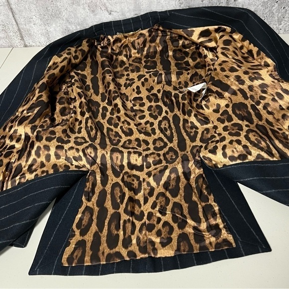 DOLCE & Gabbana Virgin Wool Pinstripe Blazer in Navy Blue w/Leopard Print Lining - Picture 11 of 15